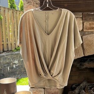 Garnet Hill Green V-Neck Top Large